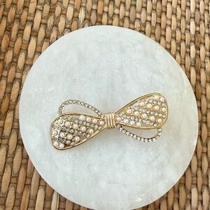Gold and Pearl Bow Hair Clip Beret